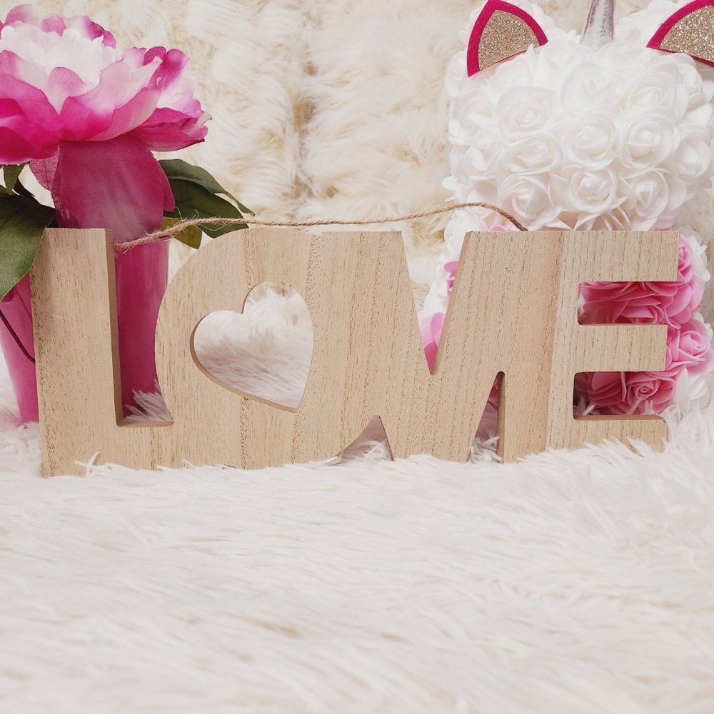 Hanging Wall Home Decor LOVE New